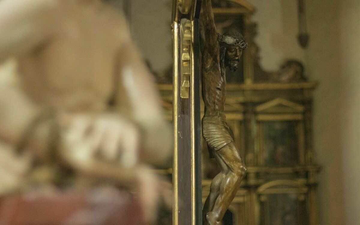 Jesus ist am Kreuz Jesus ist am Kreuz